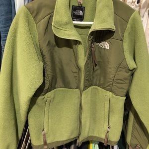 North Face Denali jacket, green, size medium fleece